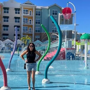 Meet your Posher, Jennifer